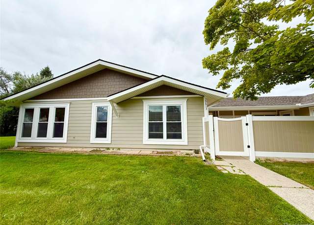 Property at 39613 Village Wood Ln Ln, Novi, MI 48375, 3 beds, 2 baths