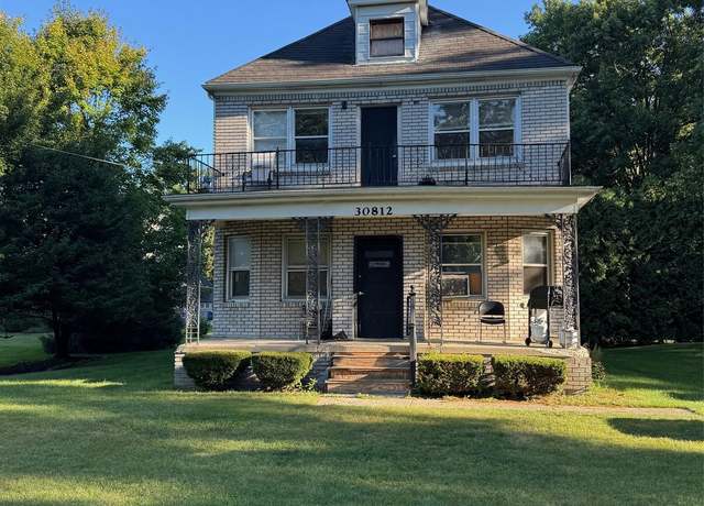Property at 30812 Fink Ave, Farmington, MI 48336, 8 beds, 4 baths