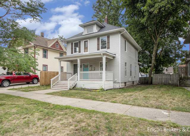 Property at 1039 Tamarack Ave NW, Grand Rapids, MI 49504, 4 beds, 2 baths