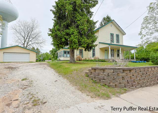 Property at 12 N North St, White Cloud, MI 49349, 3 beds, 2 baths
