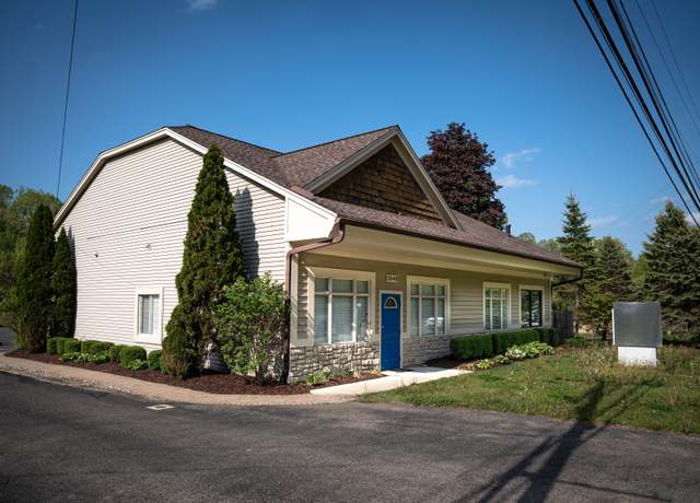 Property at 3048 W Clarkston Rd, Lake Orion, MI 48362, 1 bed, 1.5 baths