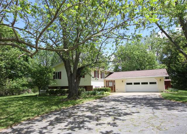 Property at 370 N Youngs Rd, Attica, MI 48412, 4 beds, 2.5 baths
