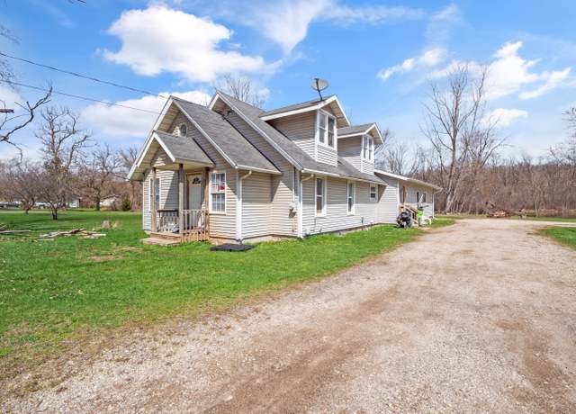 Property at 5420 E Michigan Ave, Jackson, MI 49201, 3 beds, 2 baths
