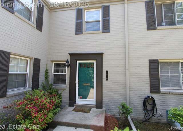 Property at 1670 Graefield Rd, Birmingham, MI 48009, 2 beds, 2 baths