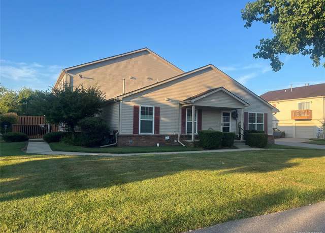 Property at 839 Oakwood Dr, Howell, MI 48843, 2 beds, 2 baths