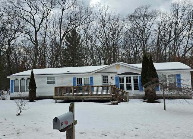 Property at 8989 10th Ave, Bitely, MI 49309, 3 beds, 2 baths