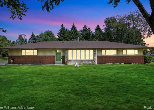 Property at 24826 Joseph Dr, Novi, MI 48375, 3 beds, 1 bath