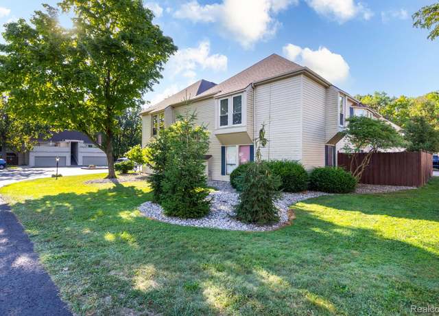 Property at 8095 Colony Dr #23, Grosse Ile Township, MI 48138, 2 beds, 2 baths