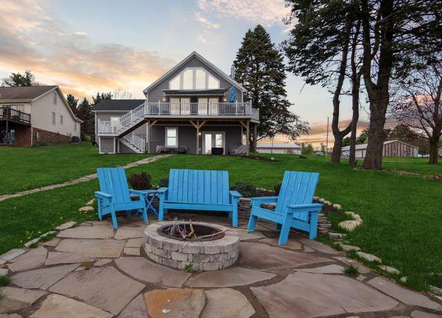 Property at 4161 Kim Dr, Hillsdale, MI 49242, 4 beds, 3 baths