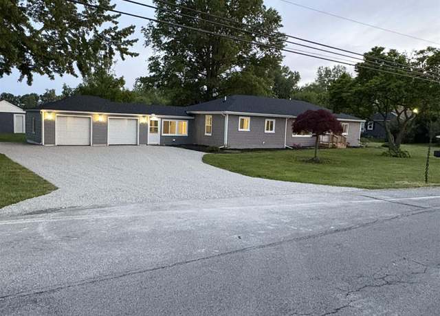 Property at 163 E Sterns Rd, Temperance, MI 48182, 3 beds, 2 baths