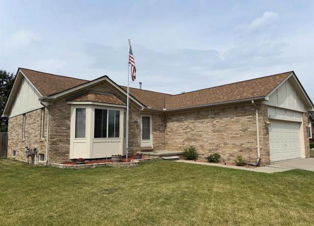 Property at 51767 Huntley Ave, New Baltimore, MI 48047, 3 beds, 1.5 baths