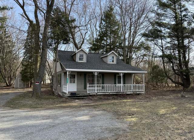 Property at 5312 Airline Rd, Muskegon, MI 49444, 2 beds, 1 bath