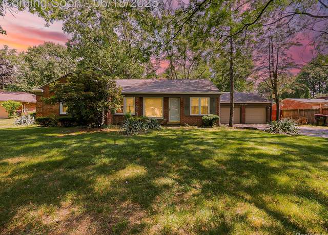 Property at 23740 Lee Baker Dr Dr, Southfield, MI 48075, 3 beds, 1.5 baths