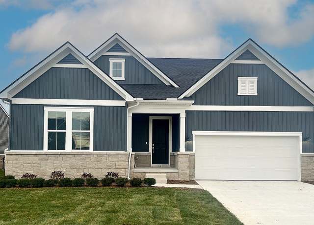 Property at 20384 Banbury Ct, Macomb, MI 48044, 3 beds, 2 baths