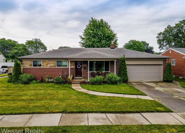Property at 28460 Palm Beach Dr, Warren, MI 48093, 3 beds, 1.5 baths