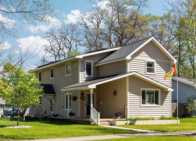 Property at 855 E State St, Traverse City, MI 49686, 3 beds, 2 baths