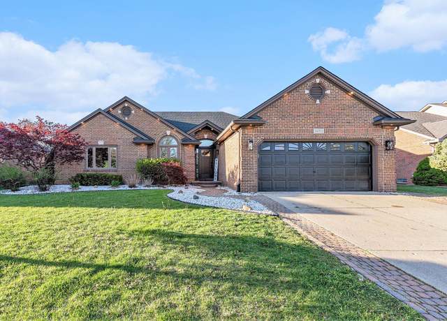 Property at 16511 Trailway Dr, Macomb, MI 48042, 3 beds, 3 baths