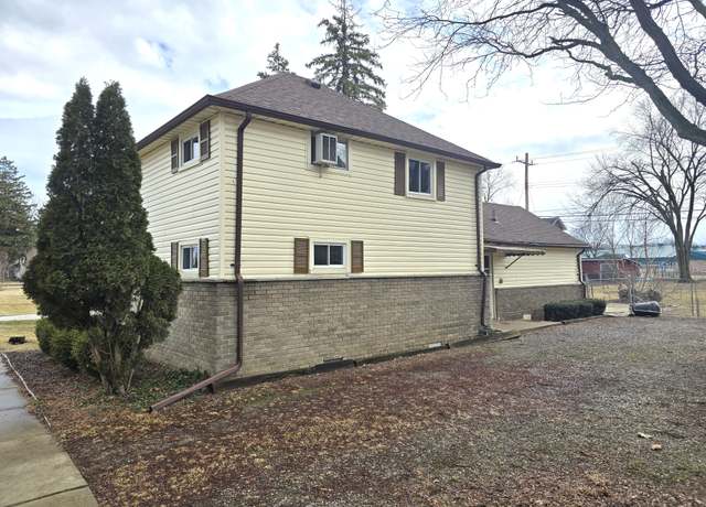 Property at 7993 Church Rd, Grosse Ile, MI 48138, 3 beds, 1 bath