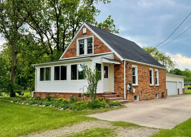 Property at 442 Corneil Rd, Imlay City, MI 48444, 3 beds, 2.5 baths