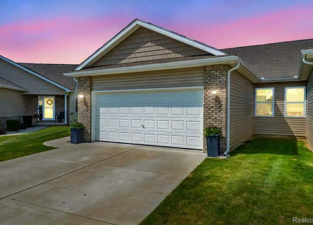 Property at 1002 Foxglove Ln, Davison, MI 48423, 3 beds, 2 baths