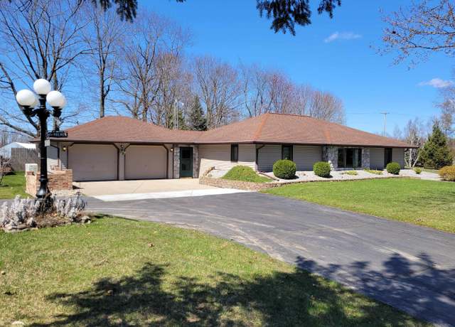Property at 1880 S M-52 Rd, Owosso, MI 48867, 3 beds, 2 baths