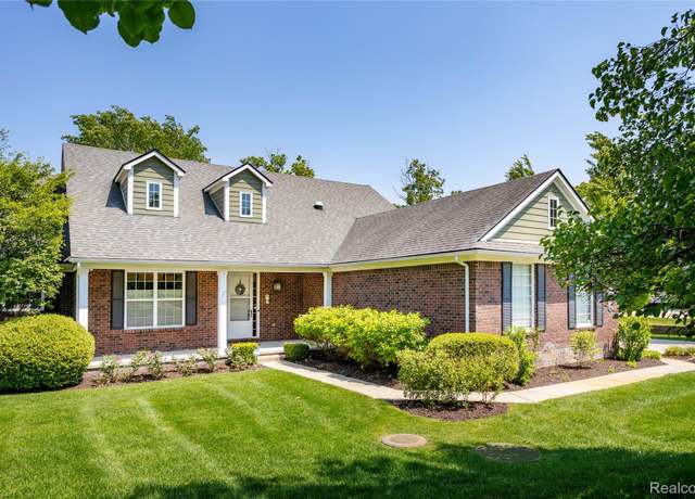 Property at 13718 Forest Ridge Cir, South Lyon, MI 48178, 4 beds, 3 baths