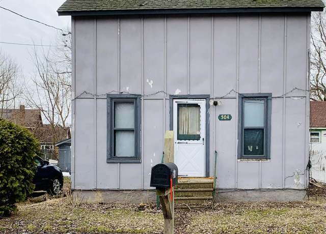Property at 504 E Howard St, Owosso, MI 48867, 2 beds, 1 bath