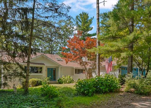 Property at 1721 Timber Lane Dr, Peninsula Township, MI 49686, 5 beds, 3.5 baths