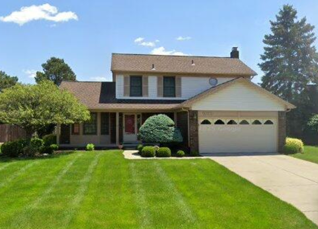 Property at 43414 Devin Dr, Clinton Township, MI 48038, 3 beds, 2.5 baths