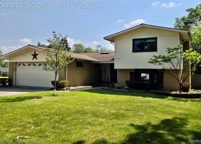 Property at 9498 Bassett St, Livonia, MI 48150, 4 beds, 2.5 baths
