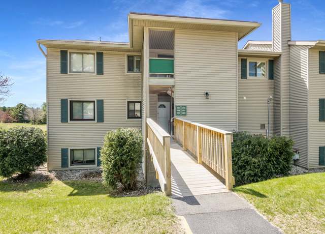 Property at 2703 Green Meadows Dr, Traverse City, MI 49685, 2 beds, 1 bath