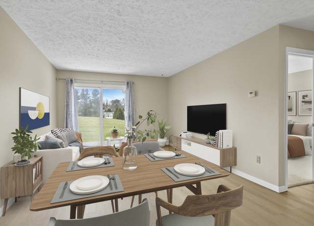 Property at 2703 Green Meadows Dr, Traverse City, MI 49685, 2 beds, 1 bath