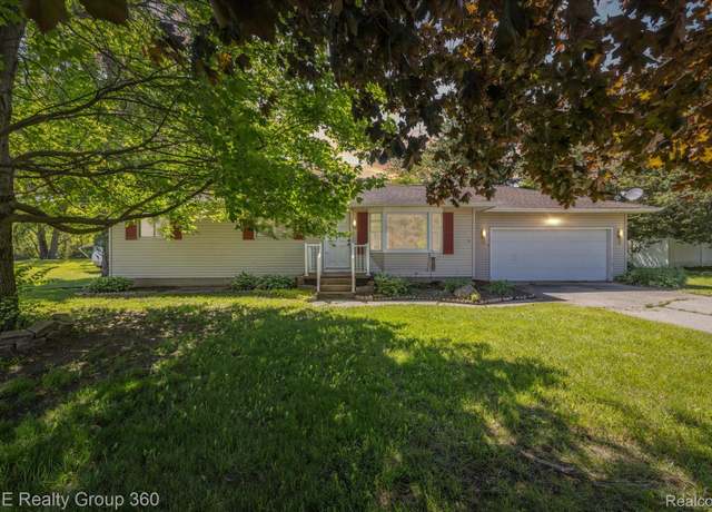 Property at 5455 Oak Grove Rd, Howell, MI 48855, 3 beds, 1 bath