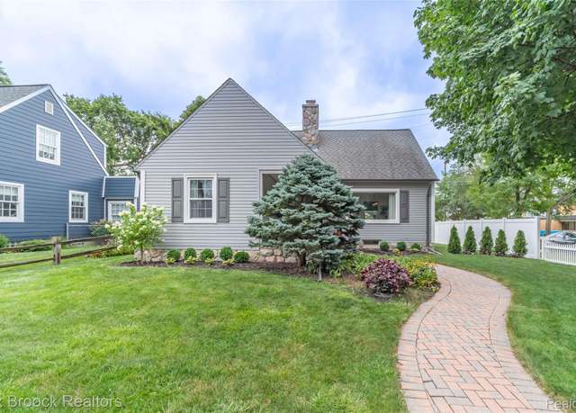 Property at 1055 Lincoln Ct, Birmingham, MI 48009, 3 beds, 2 baths