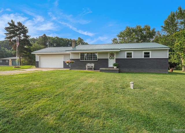 Property at 5195 Merwin Rd, Lapeer, MI 48446, 3 beds, 2 baths