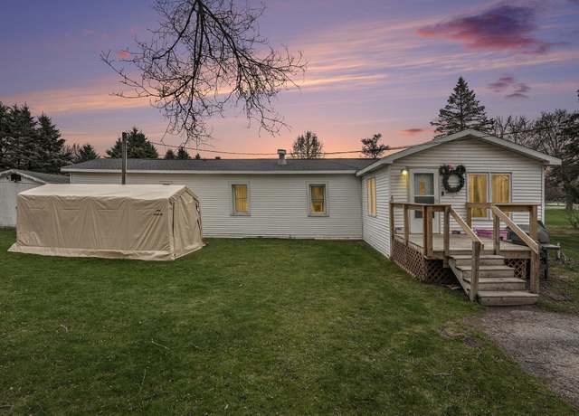 Property at 4764 S Greenville Rd, Greenville, MI 48838, 3 beds, 1 bath
