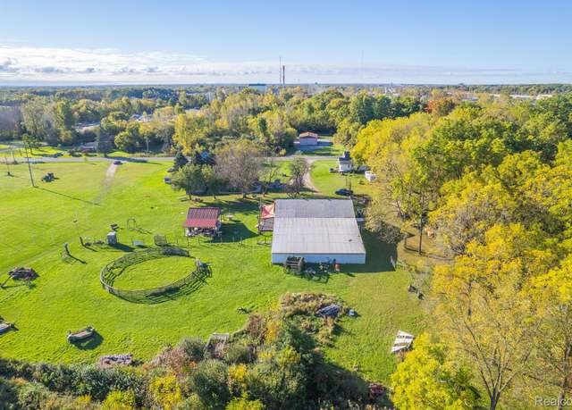 Property at 2135 E Coldwater Rd, Genesee Charter Township, MI 48505