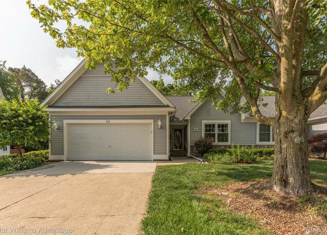 Property at 221 Victoria Park Ct, Howell, MI 48843, 2 beds, 2 baths