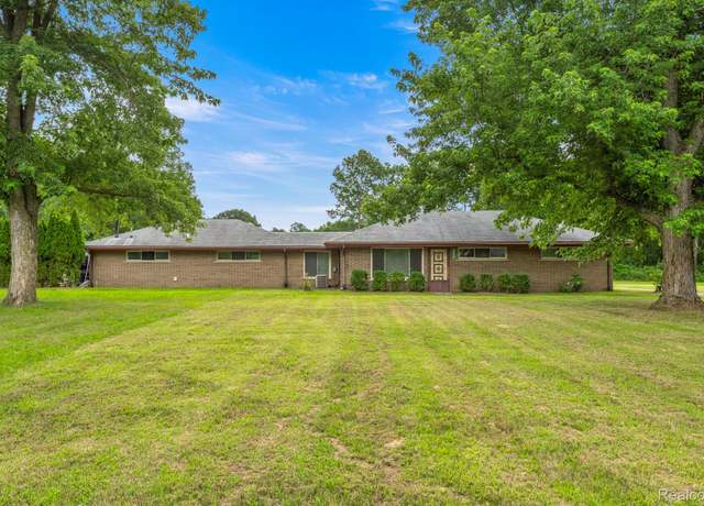 Property at 19115 Martinsville Rd, Canton, MI 48111, 3 beds, 1.5 baths
