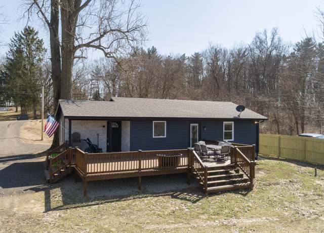 Property at 67942 Thunderbird Dr, Sturgis, MI 49091, 2 beds, 1 bath