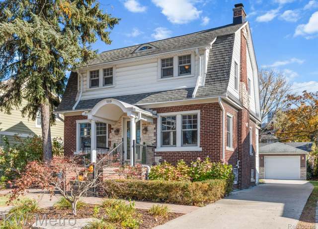 Property at 509 S Pleasant St, Royal Oak, MI 48067, 3 beds, 1.5 baths