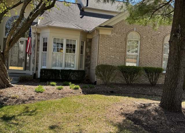 Property at 39715 Dun Rovin Dr, Northville, MI 48168, 2 beds, 2.5 baths