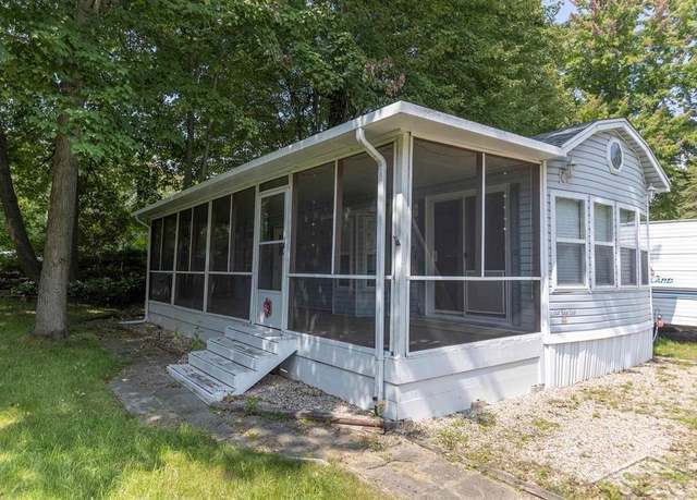 Property at 978 Timberlynn Trl, Sanford, MI 48657, 1 bed, 1 bath