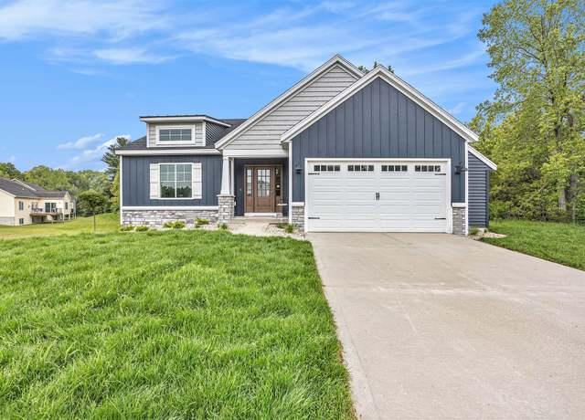 Property at 8366 Rose Ridge Dr, Rockford, MI 49341, 3 beds, 2.5 baths