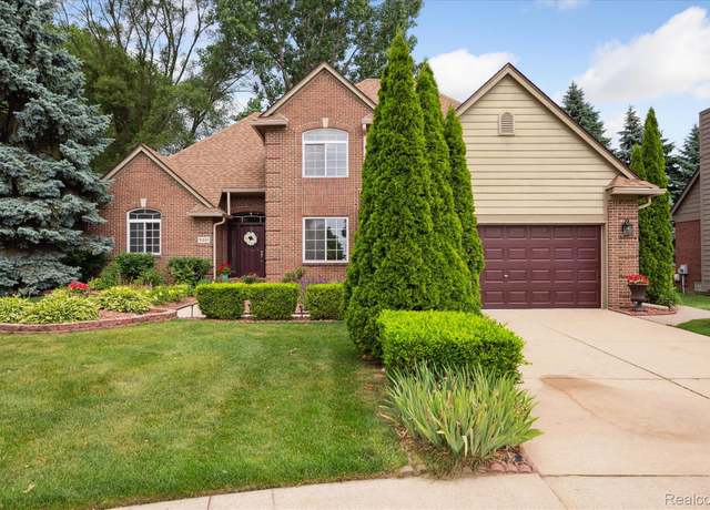 Property at 5061 Whitby Dr, Sterling Heights, MI 48314, 3 beds, 2.5 baths
