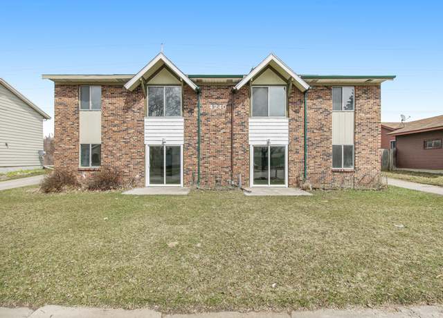 Property at 4240 Norman Dr SE, Grand Rapids, MI 49508, 8 beds
