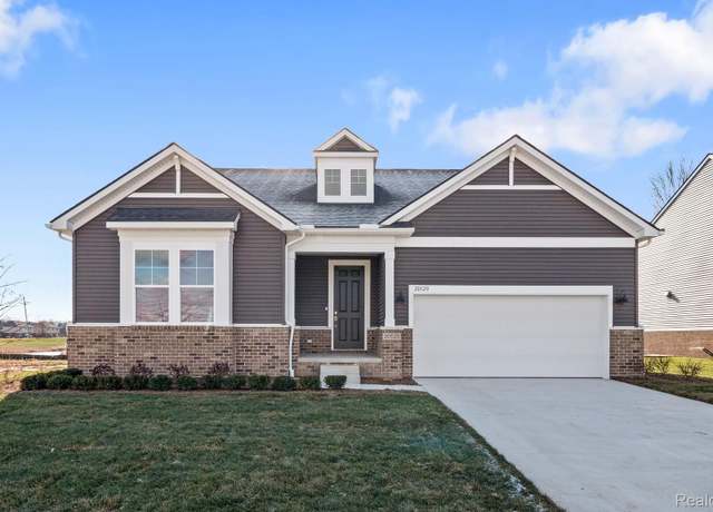 Property at 20409 West Kilburn Dr, Macomb Township, MI 48044, 3 beds, 2 baths