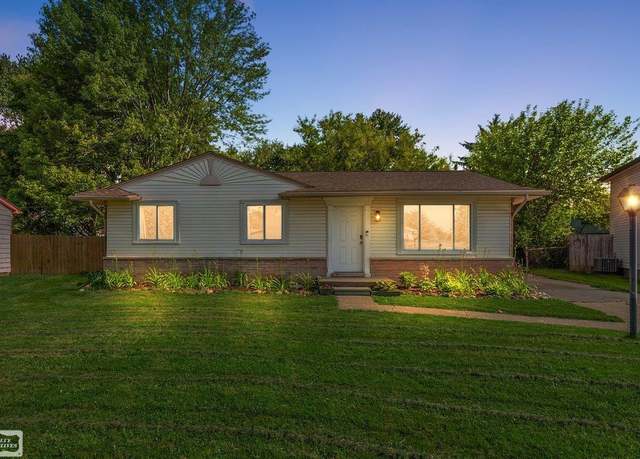 Property at 48358 Menter St, Chesterfield, MI 48047, 3 beds, 2 baths