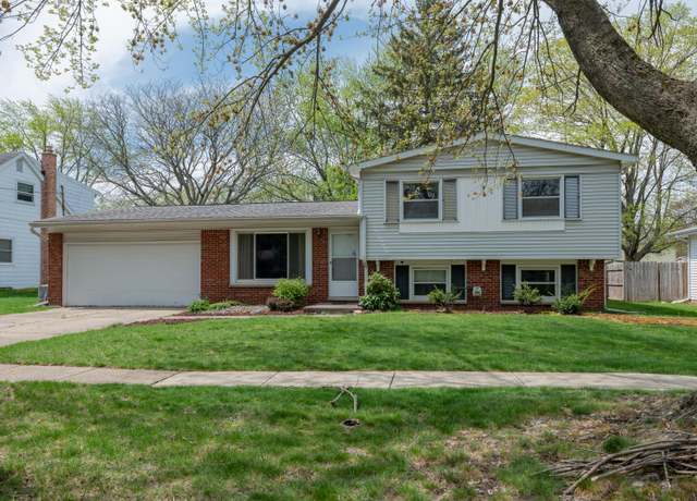 Property at 6132 Devon St, Portage, MI 49024, 3 beds, 2 baths