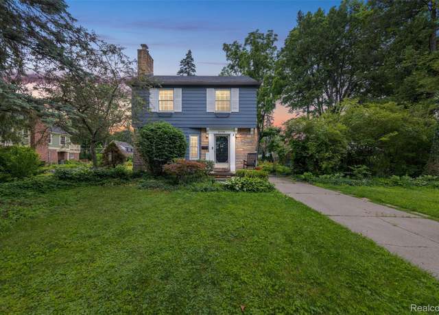 Property at 31718 W Chicago St, Canton, MI 48150, 3 beds, 1.5 baths